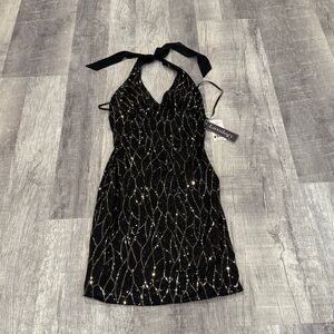 Brand New!‎ Luxology Size 4 Black and Gold Formal Dress Size Small
